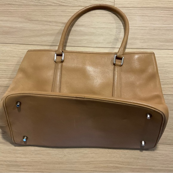 Vintage Coach leather tan tote - Picture 9 of 15
